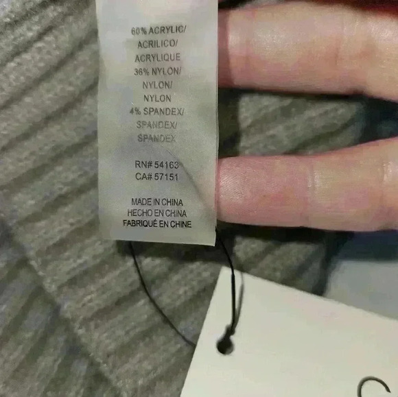 Calvin Klein Grey 85x12 inch Scarf NWT - Picture 8 of 10